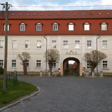 Отель Domaene-Badetz Экстерьер фото